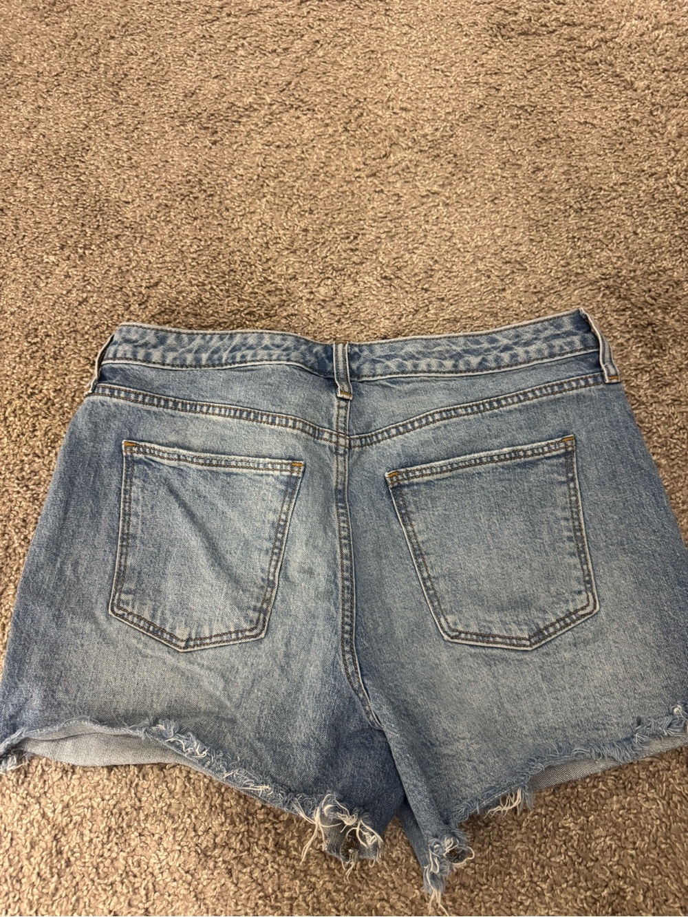 Universal Thread Light Wash Blue Denim Shorts - Picture 2 of 4